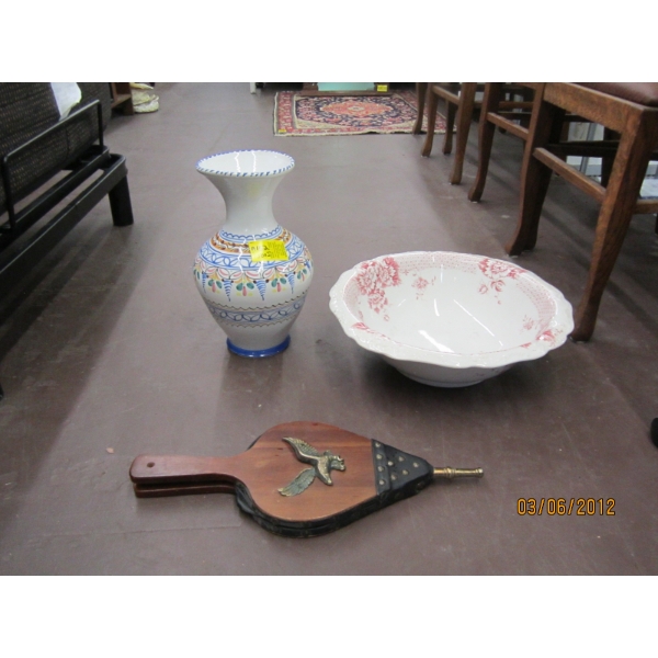 WAQSH BOWL, VASE & BELLOWS