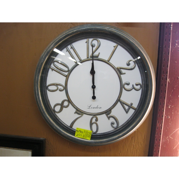 LARGE CLOCK