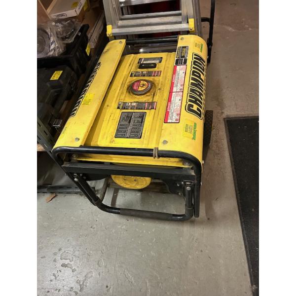CHAMPION 5800 PEAK WATT, 4500 RUNNING WATT GENERATOR - NEEDS CARB