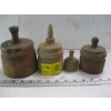 Image 1 : 4 ROUND WOODEN BUTTER MOLDS