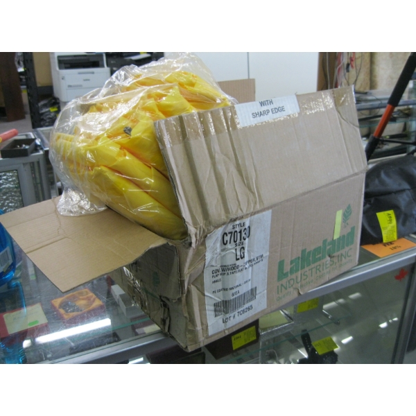 BOX W/SZ. L COVERALLS