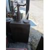 Image 1 : OIL DISPENSER W/TANK