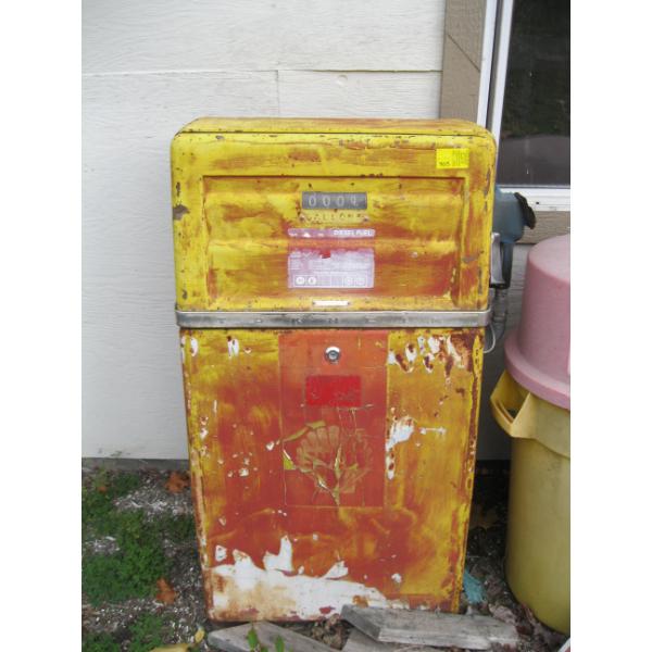 1963 TOKHEIM GAS PUMP