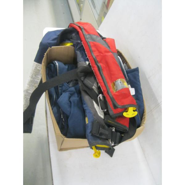 2 MUSTANG INFLATABLE LIFE VESTS, PAIR OF INSULATED COVERALLS