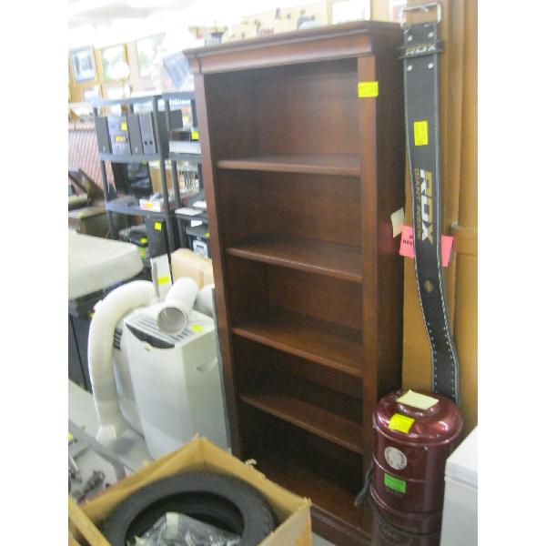 WOODEN SHELF UNIT