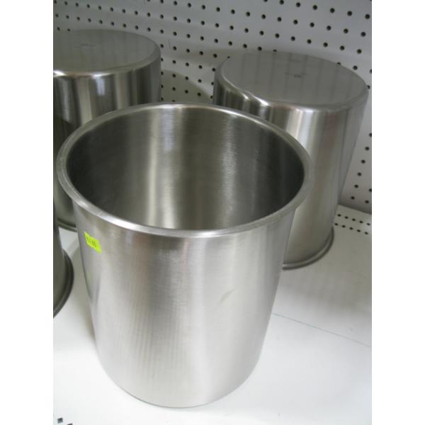 2 - 8 1/4QT. STAINLESS STEEL POTS