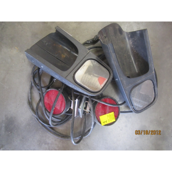 MAGNETIC TRAILER LIGHTS & PAIR OF EXTENSION MIRRORS