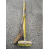 Image 1 : BUNDLE OF ASST. GARDEN TOOLS
