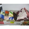 Image 2 : ASST. PLACEMATS, NAPKINS, OVEN MITTS, ETC.