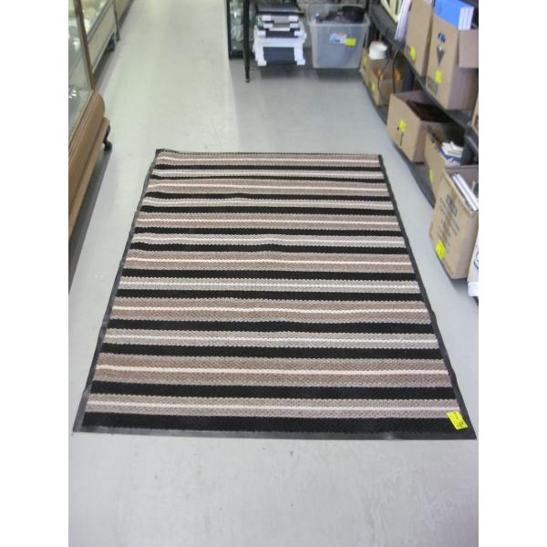 5'X4' RUBBER BACKED MAT