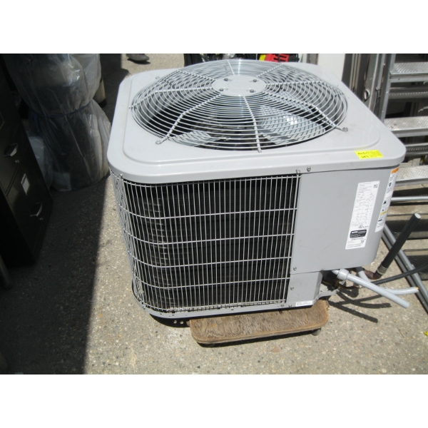 AIR CONDITIONING UNIT