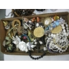 Image 2 : ASST. COSTUME JEWELLERY