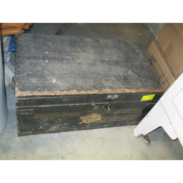 VINTAGE WOODEN BOX W/ASST. PAINTER'S TARPS