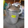 Image 2 : PAINT POT & PAINT SPRAY GUN