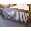Image 2 : WOOD QUEEN SIZE BEDFRAME