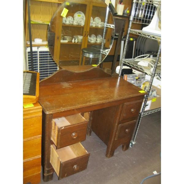 4 DRAWER VANITY DRESSER W/MIRROR