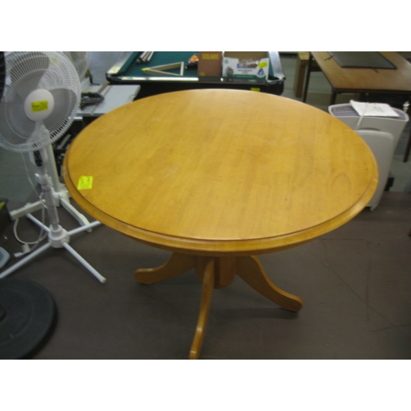 ROUND DINETTE TABLE