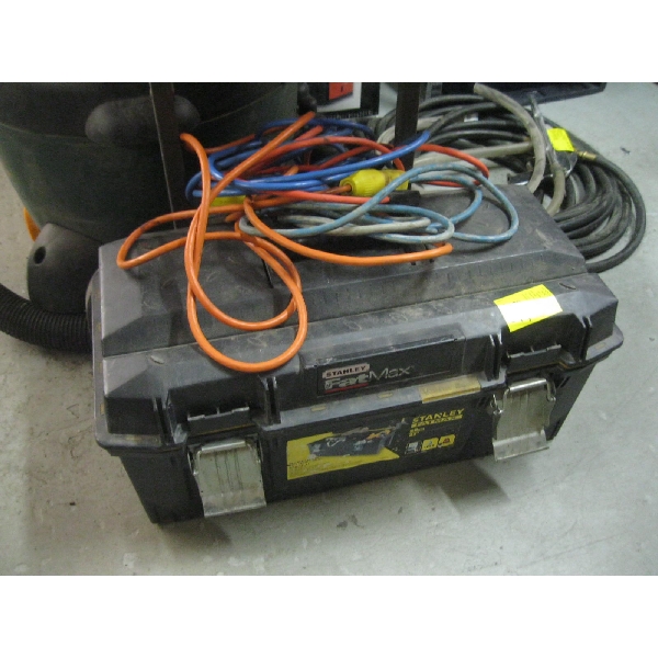 STANLEY TOOLBOX W/ASST. TOOLS