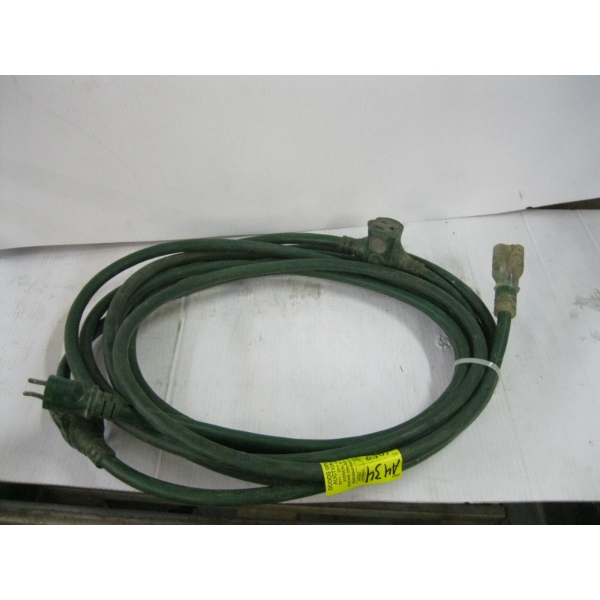 HEAVY DUTY EXTENSION CORD - MULTIPLE PLUGS &  2 PRYBARS