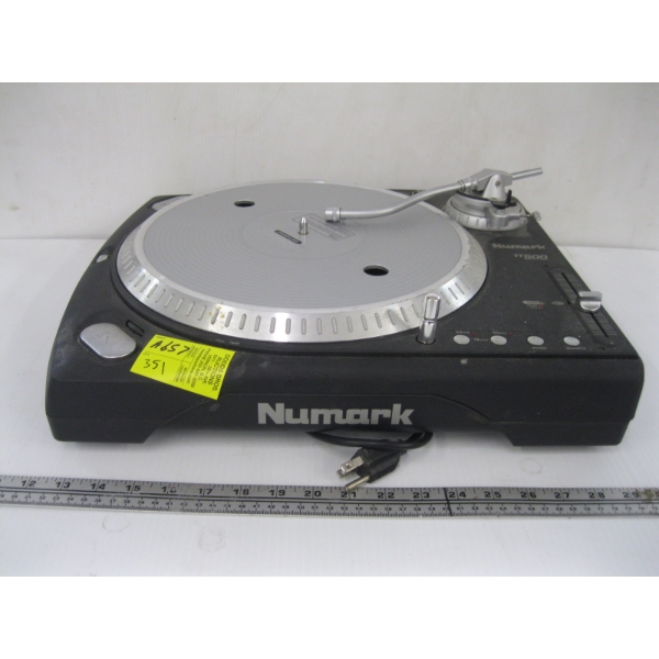 NEWMARK TT500 TURNTABLE - NO HEAD
