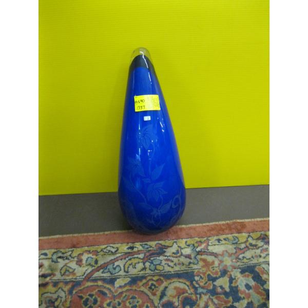 HEAVY VINTAGE ETCHED GLASS DECORATIVE PURPLE PIECE