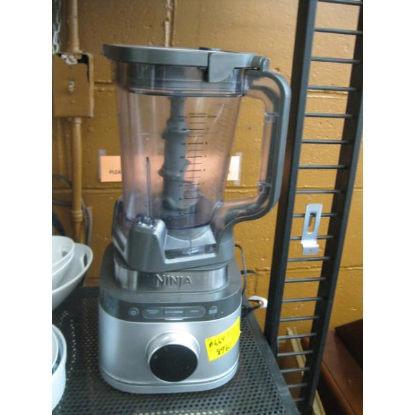 NINJA BLENDER