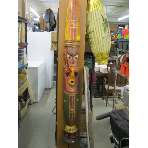 COLORFUL INDONESIAN WOOD CARVING