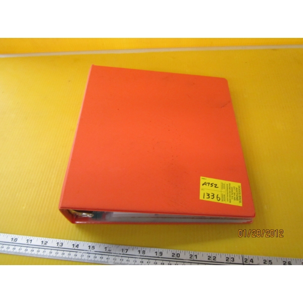 BINDER OF HOCKEY CARDS
