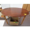 Image 1 : OVAL COFFEE/OCCASIONAL TABLE W/EXTRA SET OF LEGS
