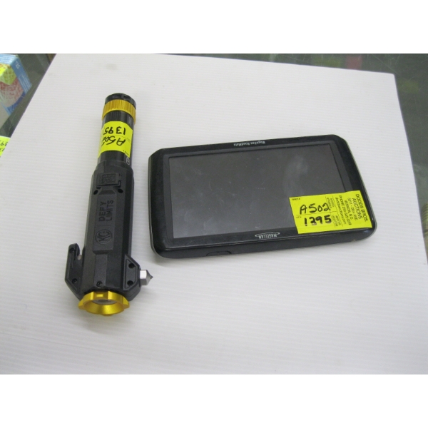 MAGELLAN ROAD MATE & A DEFY LIMITS FLASHLIGHT