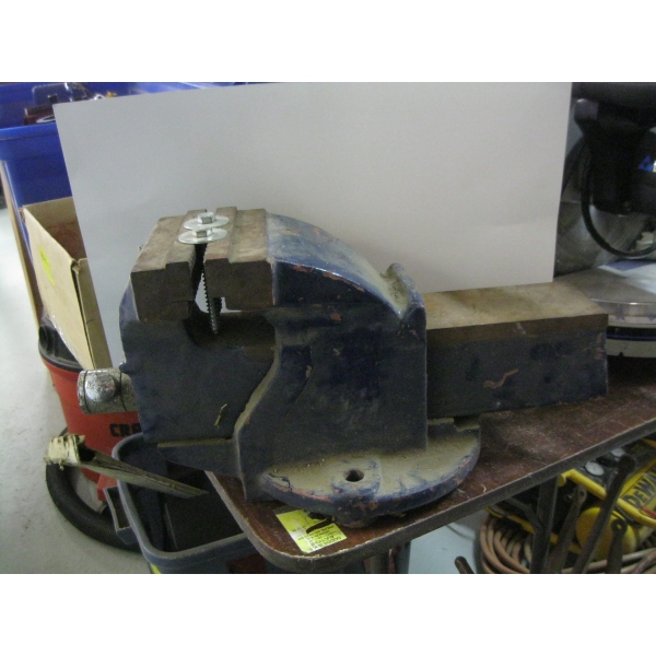 LG. 6" WESTWARD VISE