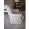 Image 2 : GOLD COLORED UPHOLSTERED CHAIR