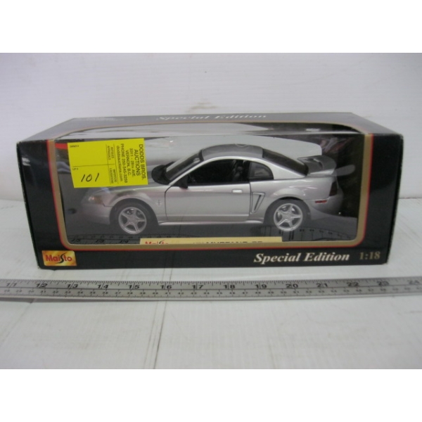 1999 FORD MUSTANG GT DIECAST CAR