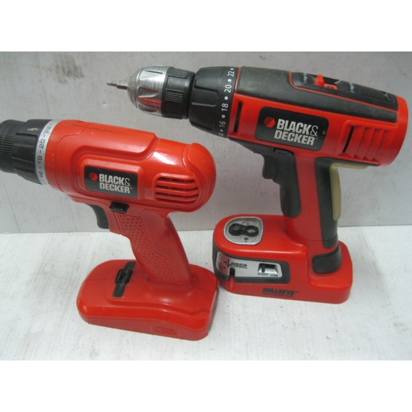 BLACK & DECKER DRILL