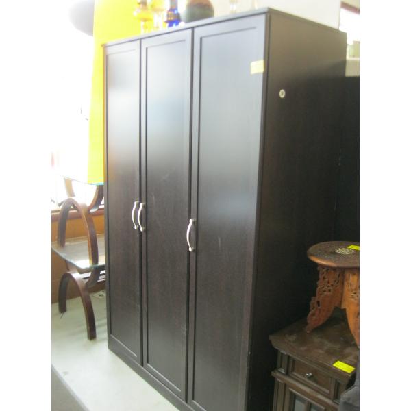 3 DOOR STORAGE WARDROBE CABINET