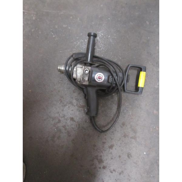 BLACK & DECKER 1/2" REVERSING SHADE-HANDLE DRILL