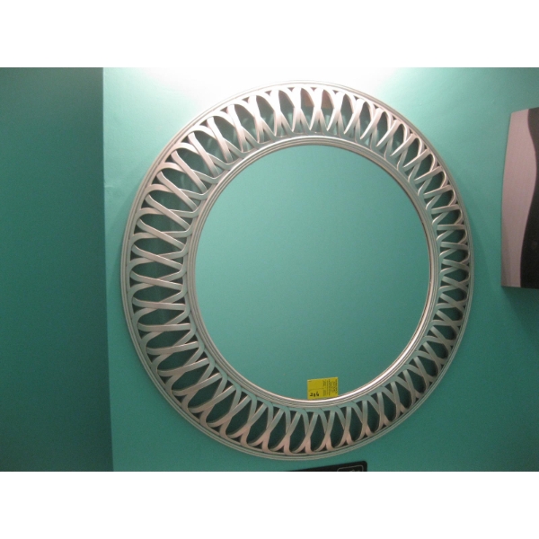 ROUND DECORATIVE MIRROR