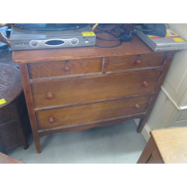ANTIQUE 4 DRAWER DRESSER