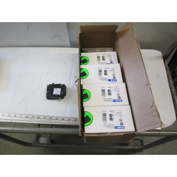 BOX OF 18 - 15 AMP 1 PULL NEW ELECTRICAL BREAKERS