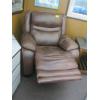 Image 3 : MATCHING LEATHER ELECTRIC RECLINER