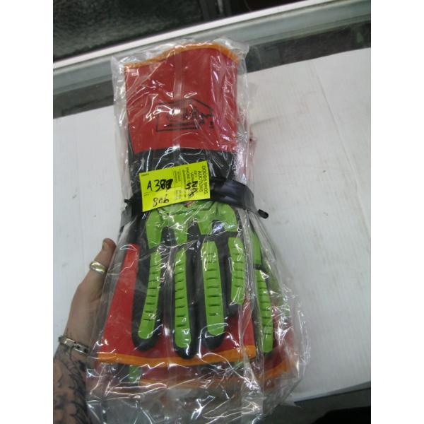 6 PAIR OF SZ 8 CHEM STOP GLOVES