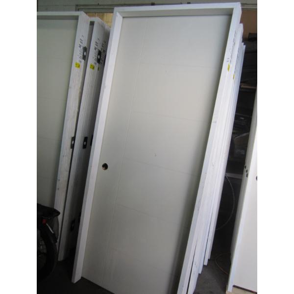 32" X 80" RIGHT HAND INTERIOR DOOR IN FRAME