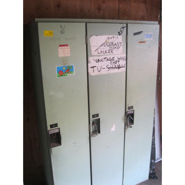SET OF 3 LOCKERS