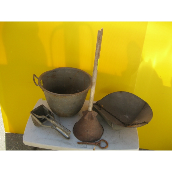 PLUNGER, SCALE TRAY, BUCKET, ETC.