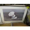 Image 1 : FRAMED PRINT MOTHER & DAUGHTER BY SEASHORE