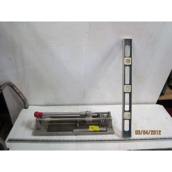 LEVEL & A TILE CUTTER