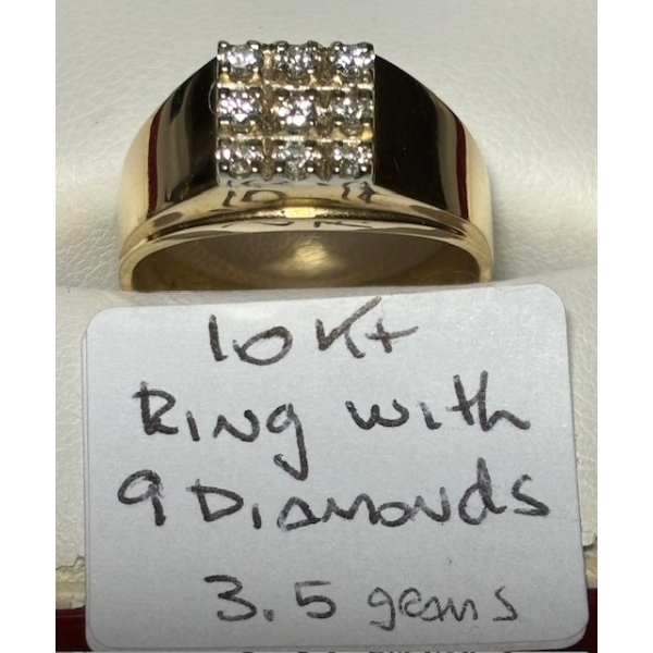 10KT RING W/9 DIAMONDS, 3.5G, SZ 8.5