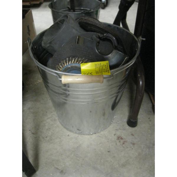 PAIL W/ASST. CUTTING DISCS, GRINDING DISCS, ETC.