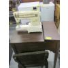 Image 3 : SINGER SEWING MACHINE IN CABINET W/STOOL