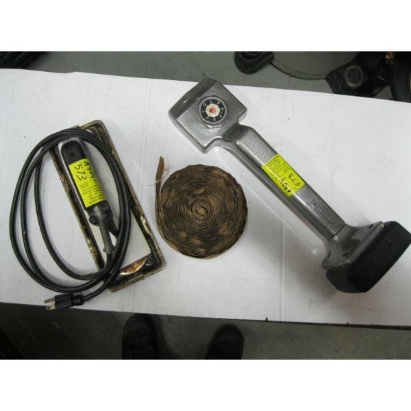 CARPET KICKER & CARPET IRON